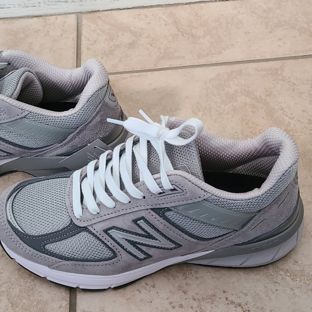 Womens sneakers